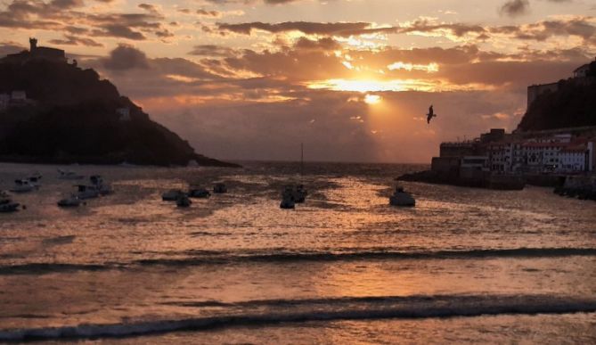 ATARDECER EN LA BAHÍA DE LA CONCHA.: foto en Donostia-San Sebastián