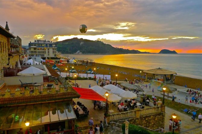 Atardecer en la playa de Zarautz -1: foto en Zarautz