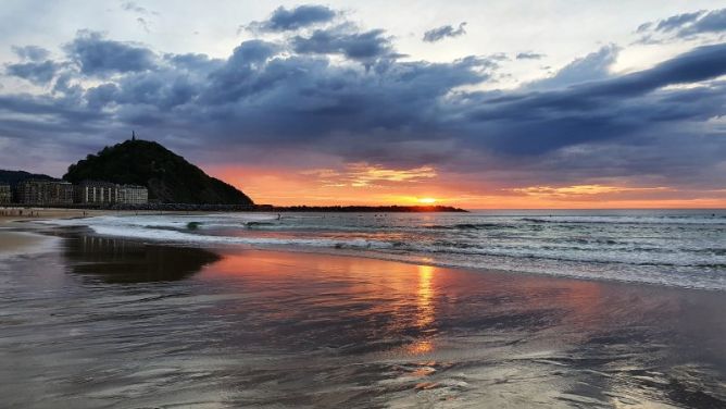 ATARDECER ZURRIOLA: foto en Donostia-San Sebastián