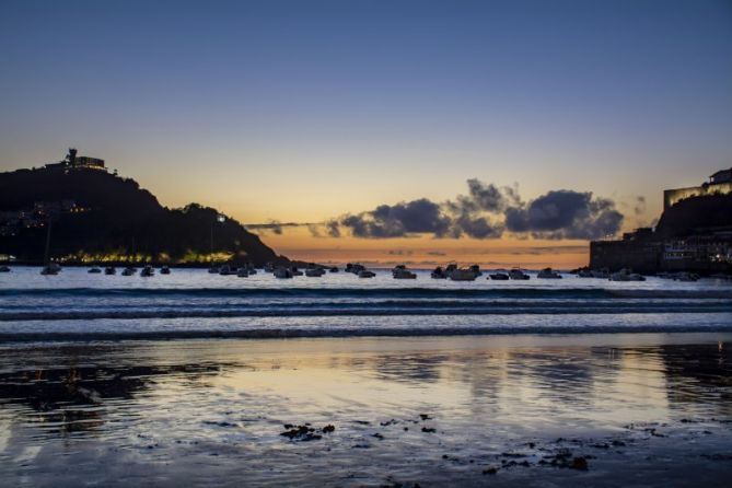 Atardeciendo en la concha: foto en Donostia-San Sebastián