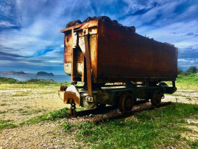 El bagon  de minerales de Mollarri : foto en Zarautz