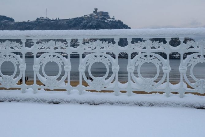 Bajo la nieve: foto en Donostia-San Sebastián