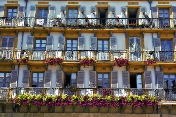 Balcones de la Const: foto en Donostia-San Sebastián