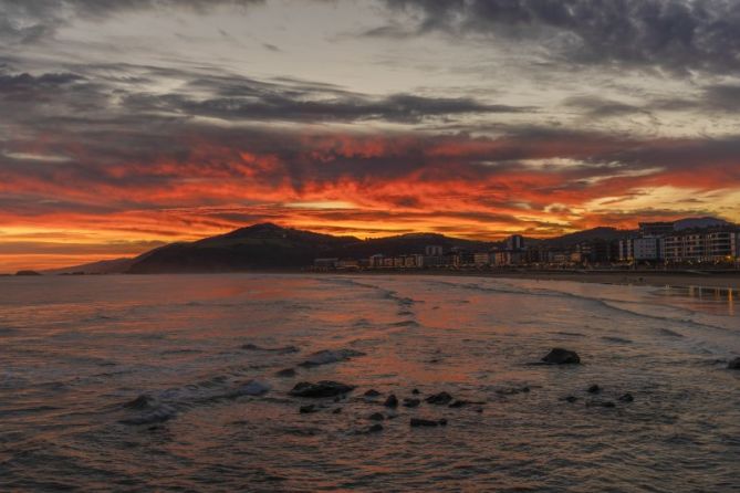 Cielo rojo: foto en Zarautz