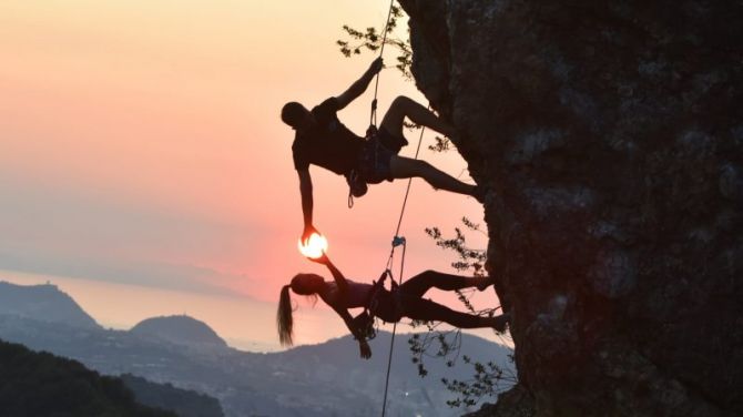 Colgando del atardecer : foto en Oiartzun