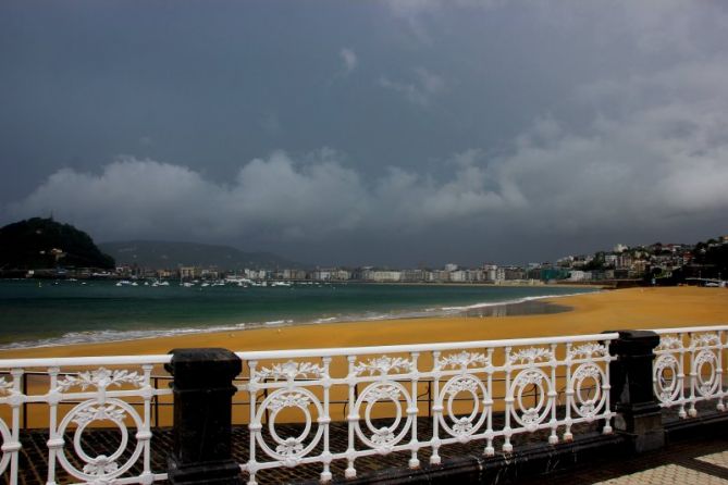 Colores tormentosos: foto en Donostia-San Sebastián