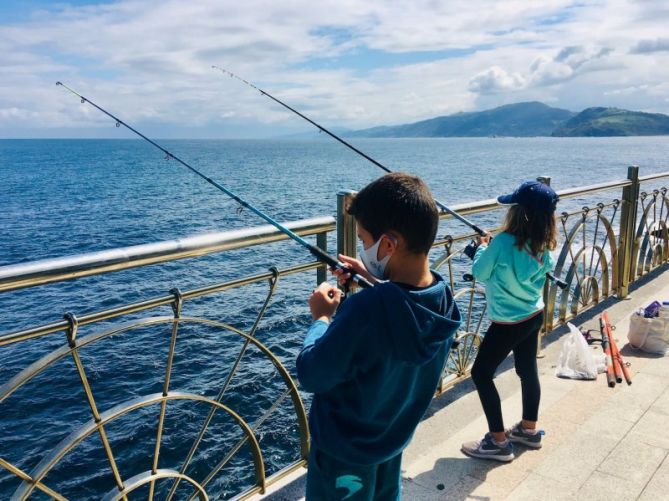 Concurso de pesca infantil en Zarautz : foto en Zarautz