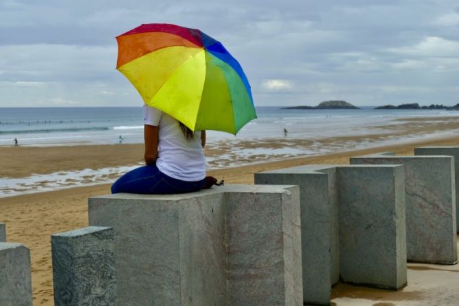 Contemplando la mar : foto en Zarautz