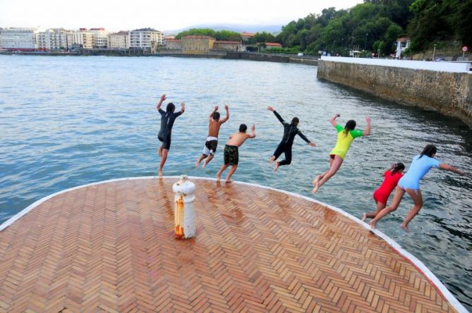 Disfrutando del verano en Zarautz : foto en Zarautz