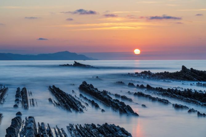 Emerge el Flysch: foto en Zumaia