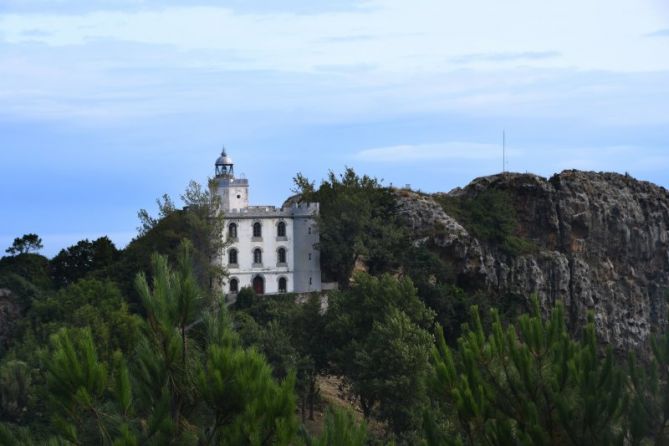 Faro de la Plata: foto en Pasaia