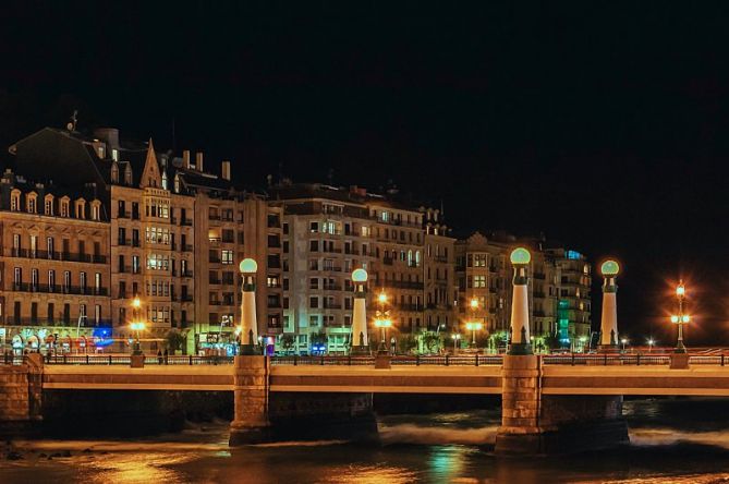 Farolas únicas: foto en Donostia-San Sebastián