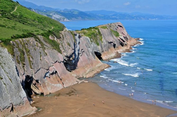 Flysh de Zumaia : foto en Zumaia