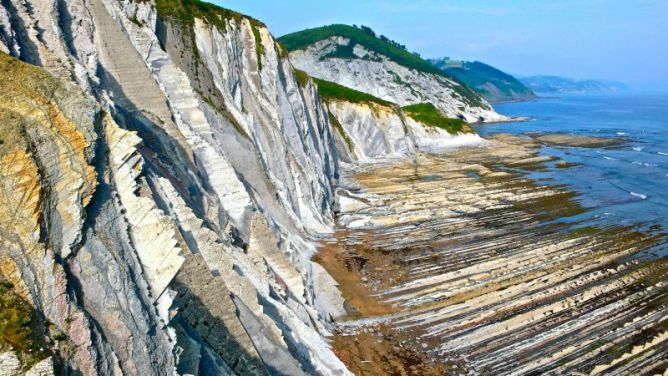 Flysh de Zumaia : foto en Zumaia