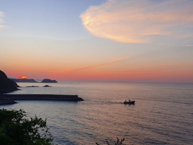 HACIA EL HORIZONTE: foto en Orio