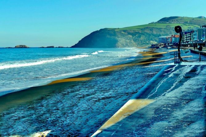 Invierno en la playa de Zarautz : foto en Zarautz