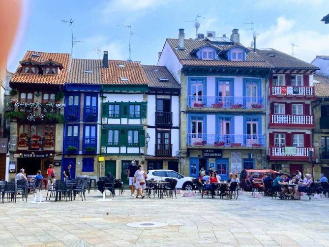 Koloreak: foto en Hondarribia