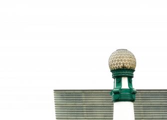 Kursaala farolan atzean