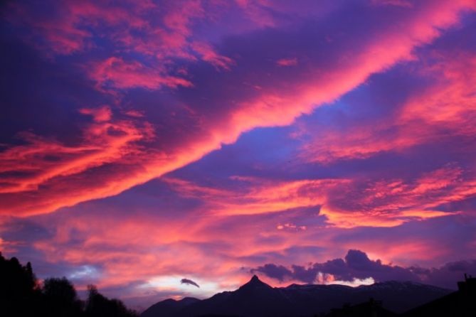 Luces de amanecer: foto en Beasain