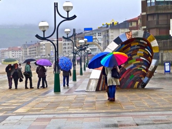 Malecón de la playa de Zarautz : foto en Zarautz