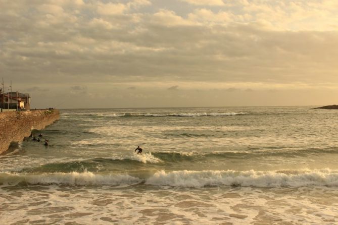 Olas.: foto en Donostia-San Sebastián