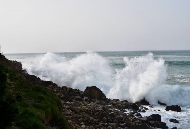 Olatu itzelak: foto en Zumaia