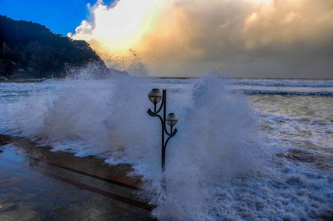 oleaje: foto en Zarautz