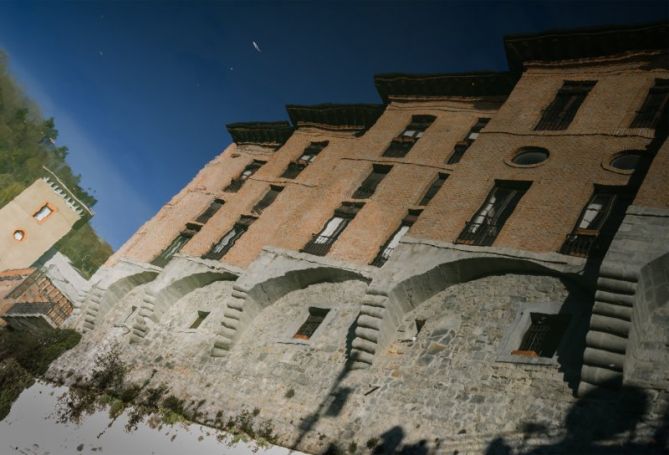 El palacio y el río: foto en Tolosa