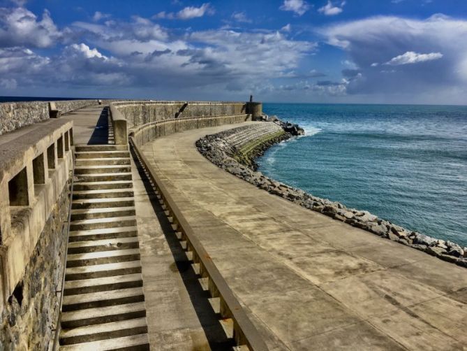 Paseo del Faro de Orio : foto en Orio