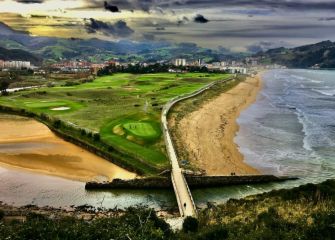 La playa y el golf de Zarautz 