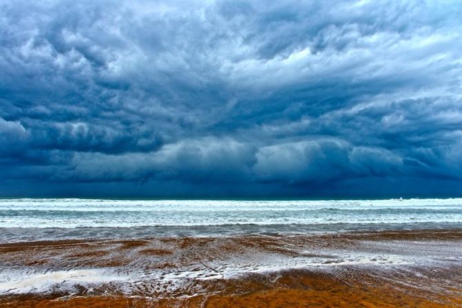 Playa de Zarautz en invierno 2021 : foto en Zarautz