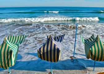 Playa de Zarautz con marea alta 