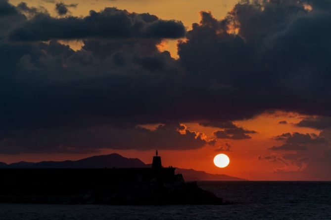 PUESTA DE dos: foto en Zumaia