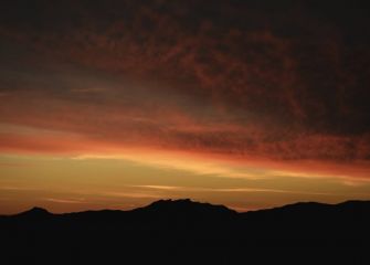 Silueta de Peñas de Aia