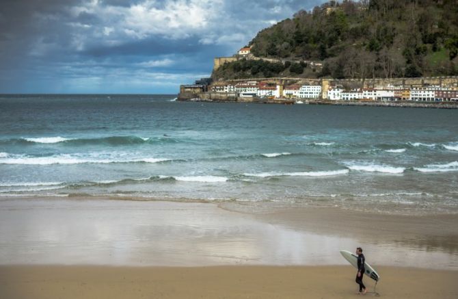 Surf en La Concha: foto en Donostia-San Sebastián