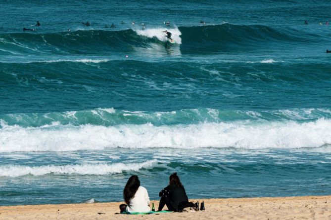 Surfeando en la Zurri.: foto en Donostia-San Sebastián