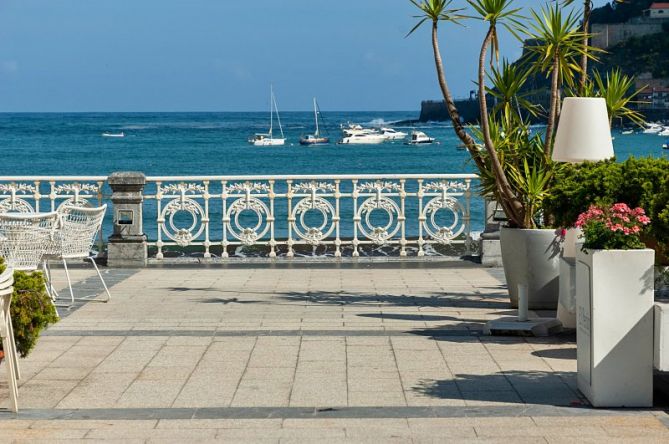 Terraceo en la Kontxa: foto en Donostia-San Sebastián