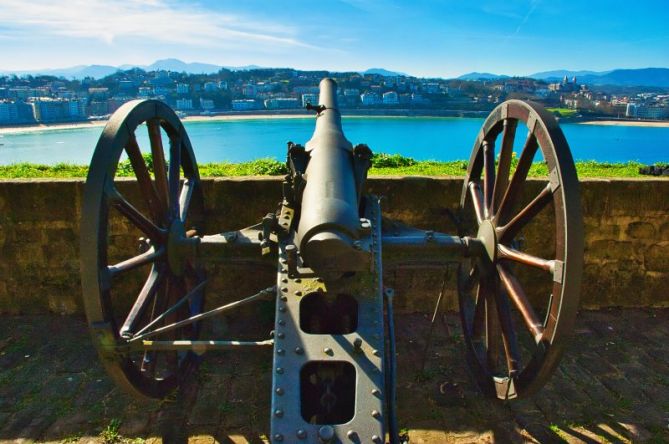 Vigilando la Bahía: foto en Donostia-San Sebastián