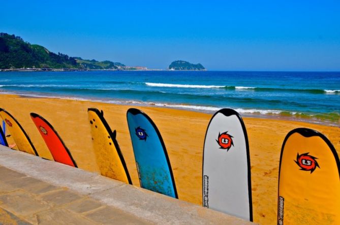 Zarauzko hondartza udaran : foto en Zarautz