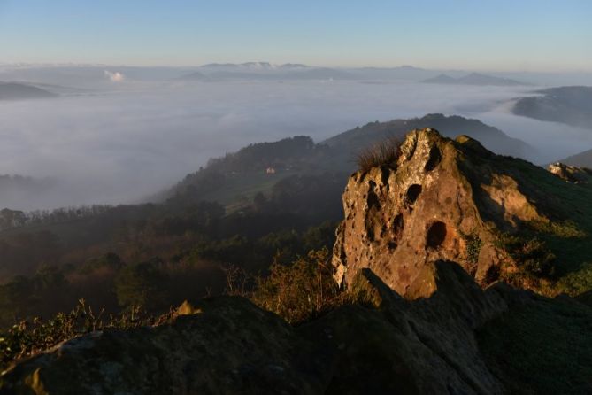 HODEI-ITSASOA - MAR DE NUBES: foto en Pasaia