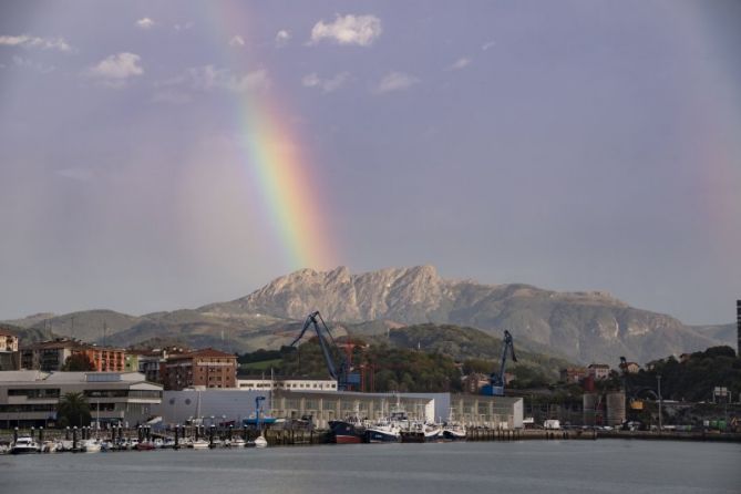 Arco Iris: foto en Pasaia