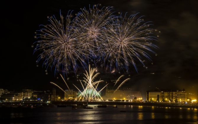 Su artifizialak: foto en Donostia-San Sebastián