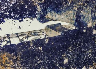 La Barandilla En Su Espejo