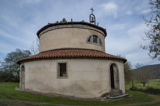 Ermita en Errezil: foto en Errezil