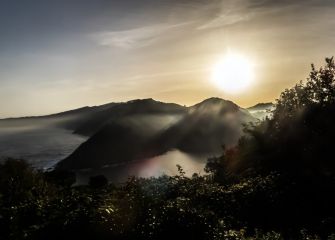 JAIZQUIBEL ENTRE LA NIEBLA