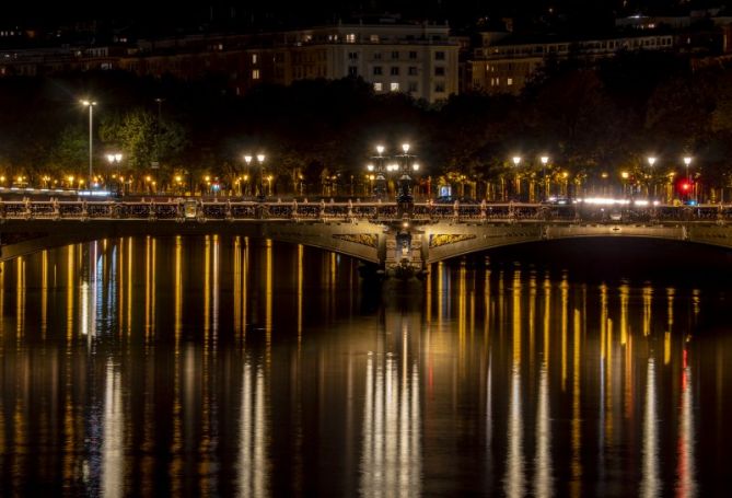 Luces en el río: foto en Donostia-San Sebastián