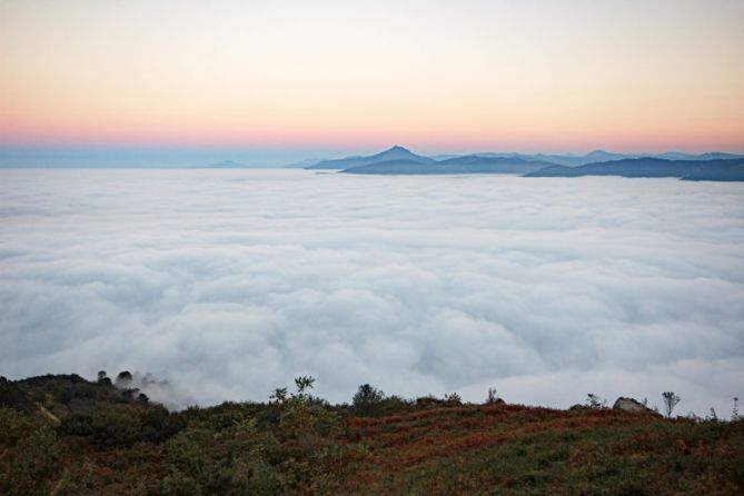 mar de niebla: foto en Hondarribia