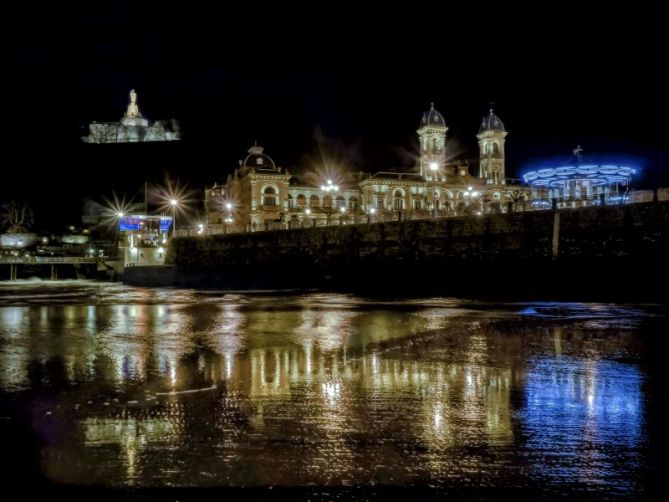 la noche es nuestra: foto en Donostia-San Sebastián