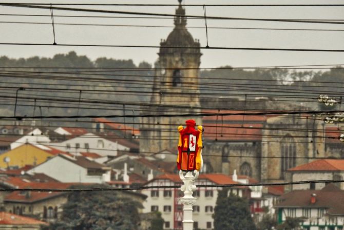 PUENTE AVENIDA: foto en Irun