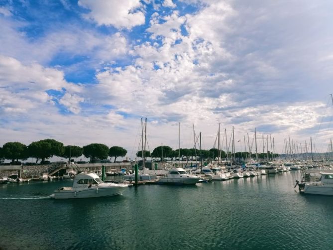 Puerto deportivo : foto en Hondarribia